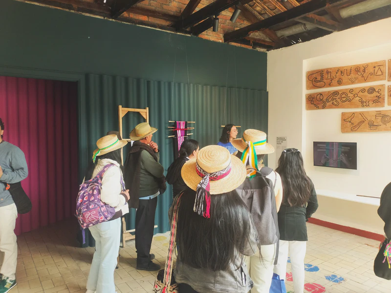 Alfabeto natural en el espacio público con el Colectivo Cenzontle