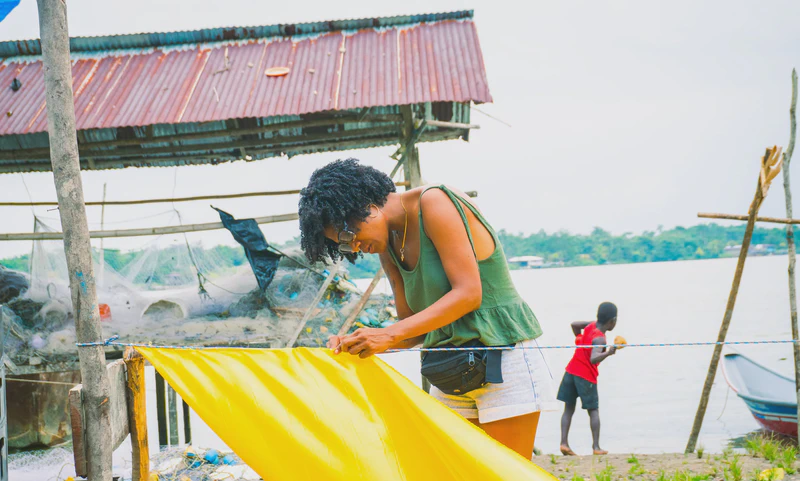 Alumbrar el río Guapi