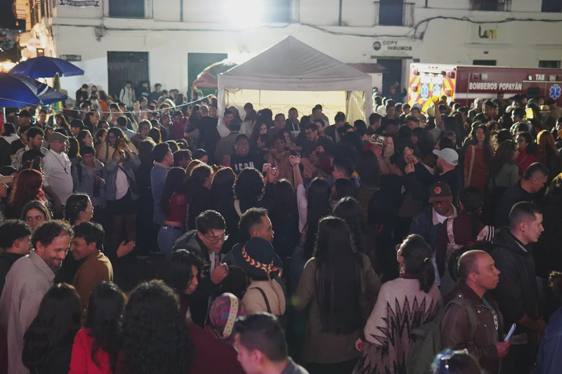 Fiesta popular en el centro de Popayán